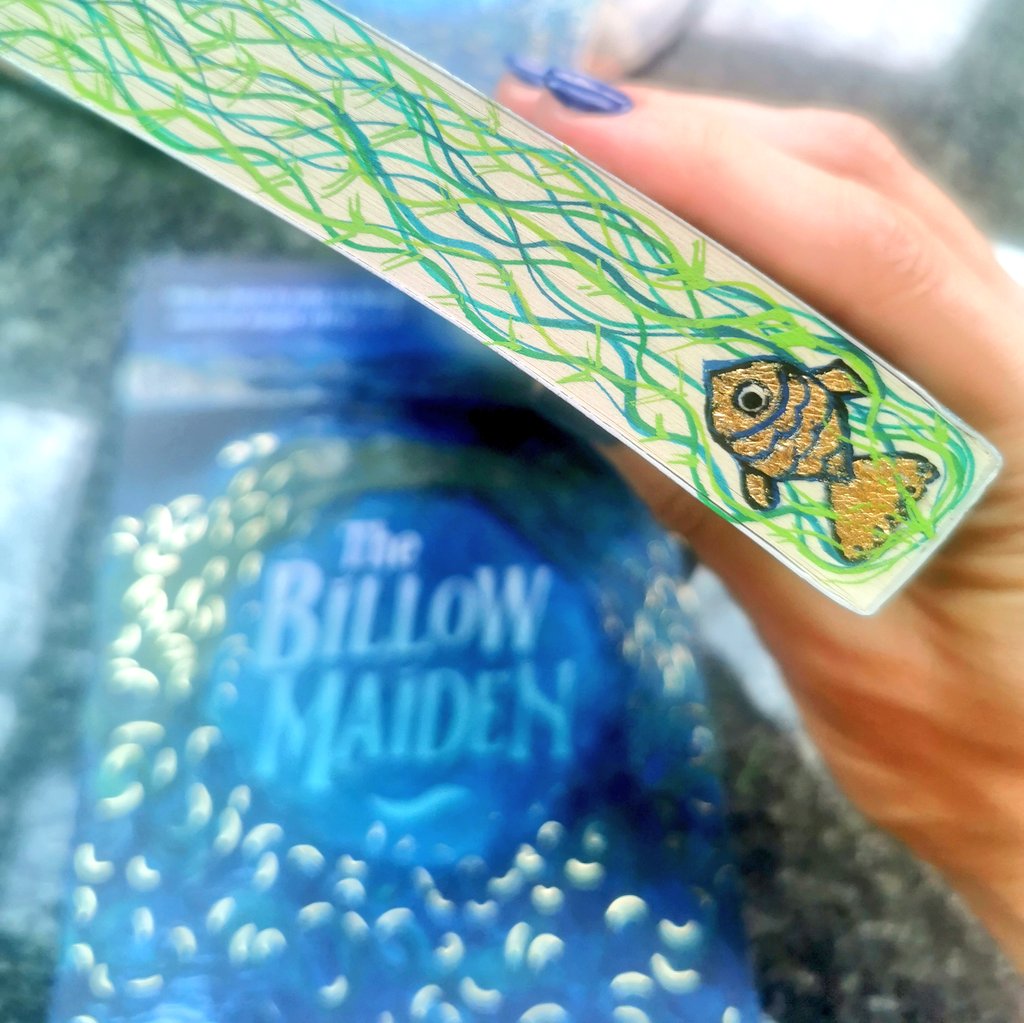 autumnrosewell's tweet image. 🌊🌟GIVEAWAY!🌟🌊
It&apos;s ONE WEEK to go until The Billow Maiden by @James_D_Dixon is published. I have ONE COPY, with hand-painted edges, and a tiny gold-leaf Guppy fish, to give-away.

🌟To enter, RT, tag a friend, and follow me, James and @guppybooks by Thursday, 7pm on 7th July.