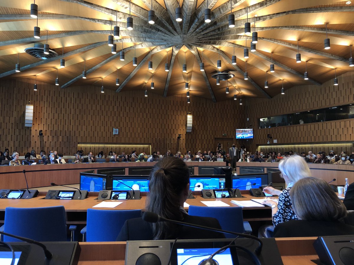 Alex Beard (@alexfbeard) on Twitter photo 70% of kids can’t read
Specifically 70% of 10 year olds in low and middle income countries can’t read for meaning
The best part of a generation shut out by a #learningcrisis
<a href="/JaimeSaavedra22/">Jaime Saavedra</a> on why we must #TransformingEducation
<a href="/UNESCO/">UNESCO 🏛️ #Education #Sciences #Culture 🇺🇳</a> <a href="/WBG_Education/">World Bank Education</a> <a href="/TeachForAll/">Teach For All</a> 70% of kids can’t read
Specifically 70% of 10 year olds in low and middle income countries can’t read for meaning
The best part of a generation shut out by a #learningcrisis
<a href="/JaimeSaavedra22/">Jaime Saavedra</a> on why we must #TransformingEducation
<a href="/UNESCO/">UNESCO 🏛️ #Education #Sciences #Culture 🇺🇳</a> <a href="/WBG_Education/">World Bank Education</a> <a href="/TeachForAll/">Teach For All</a>
