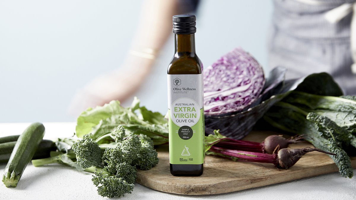 Check out our recent blog to see why the extra virgin olive oil rich Mediterranean Diet ranked #1 in the US Best Diets 2022  🙌 Its well researched health benefits are hard to beat!

Learn more about the ranking process here: bit.ly/OWIMediterrane…