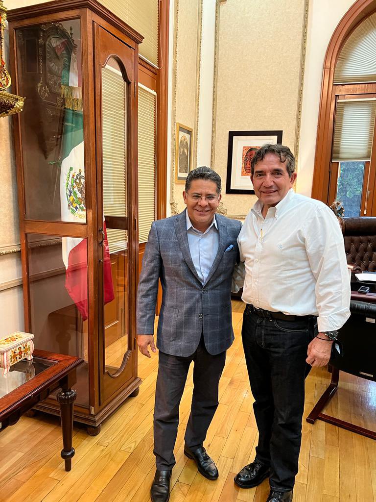 Felicito a mi amigo <a href="/RabinSalazar/">Rabindranath Salazar Solorio</a> por su designación como Coordinador General de Política y Gobierno de la #Presidencia.
Que sea por el bien del pueblo de México. #ClaroQueSePuede