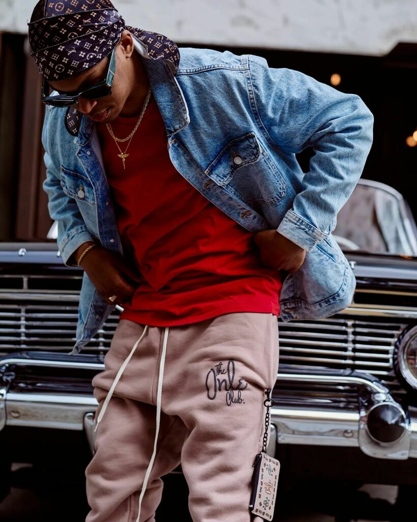 SnapPilots's tweet photo. City Ride @hemidagogetta_
@theonleclub
#onleclub #fashion #streetstyle #editorial #streetfashion #sandiego #sdstyle #sandiego #leica #leicas007 #leicaS #mediumformat #70mm #leicaportrait #hiphop #hiphopfashion #streetwear https://t.co/WJi0kIYJZq https://t.co/noQHg3OALG