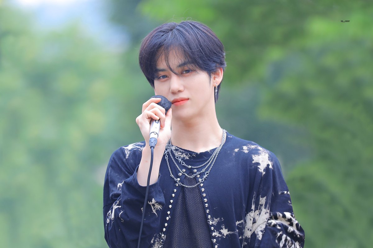ys__petit's tweet photo. 220625 미니팬미팅

#드리핀 #DRIPPIN #황윤성 #Yunseong https://t.co/lxZxxwWZvd