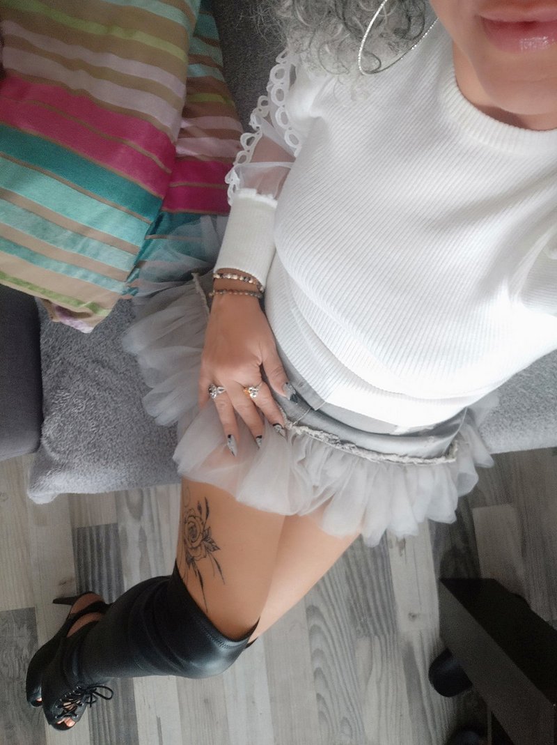 Herkese selam. yaşlı beyler bana yazsın tekim