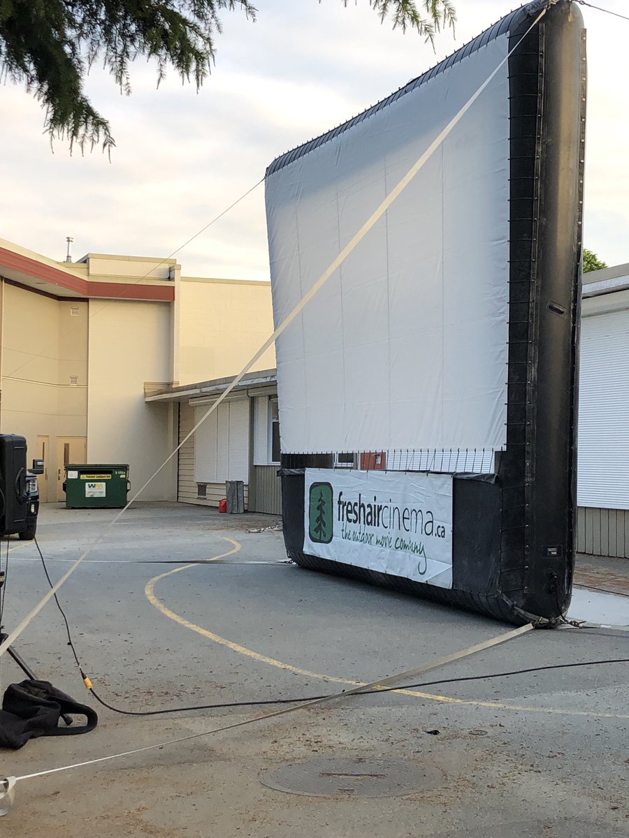 Thank you Hawks for a great year!  Now the PAC has families out for movie night!  ❤️our community!  ⁦<a href="/VSB39/">Vancouver School Board</a>⁩