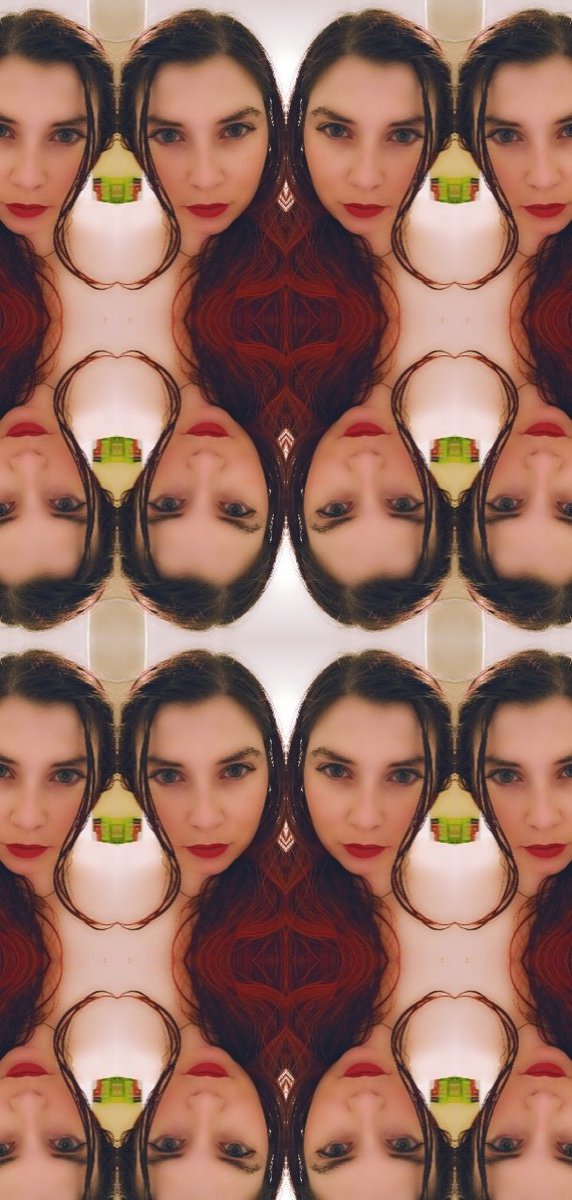 KatTheWolf1's tweet photo. The way this snapchat filter worked with my hair https://t.co/T2O2pImI7I