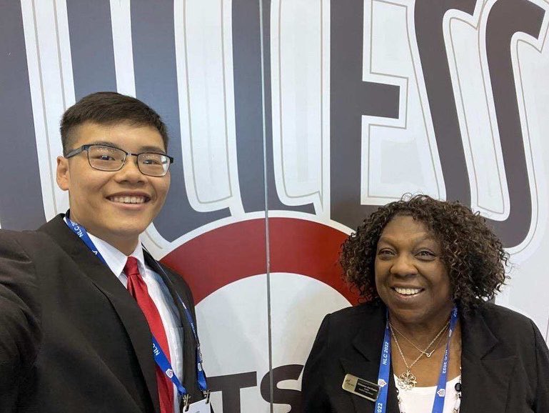 StacieFriebel's tweet photo. Whew- Mrs. Frazier and Tim Le are busy in Chicago! They are ready for the competition at the FBLA National Conference. The @HavelockHigh #RamFam is well represented! Go Rams!! #HHSCTE https://t.co/I1EN0BE2pu