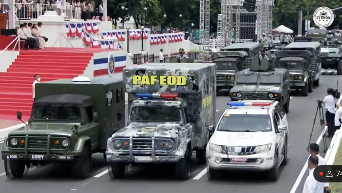 TomasinoWeb's tweet photo. A show of force through a military civic parade coming from the Philippine Army, Navy, and Air Force is seen just minutes before Marcos Jr. is sworn into office. | @alejandrinopao
#TWeVote https://t.co/vK9Xqlj7XN