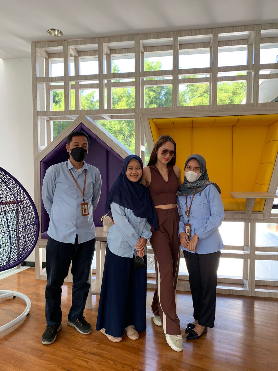 pajakpbg's tweet photo. RT @PajakTanahAbng3: @xcintakiehlx seorang public figure sudah melaksanakan kewajiban perpajakannya @DitjenPajakRI di KPP Pratama Jakarta Tanah Abang Tiga, Terimakasih https://t.co/uHRBNfh1Xx