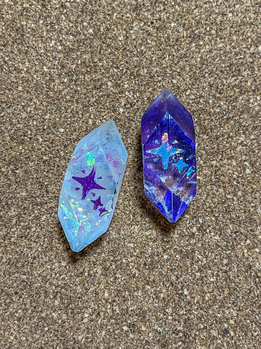 sweet_fox02's tweet photo. 宝石ならお任せください💎✨
と思ったけどモールドは作ってもあまり自分自信で作品は作ってませんでした笑

色んな宝石モールドの販売もしておりますので是非ご覧ください(⁎˃ᆺ˂)♪

 #あなたが作った宝石を見せて https://t.co/6gnzjS7O8Y