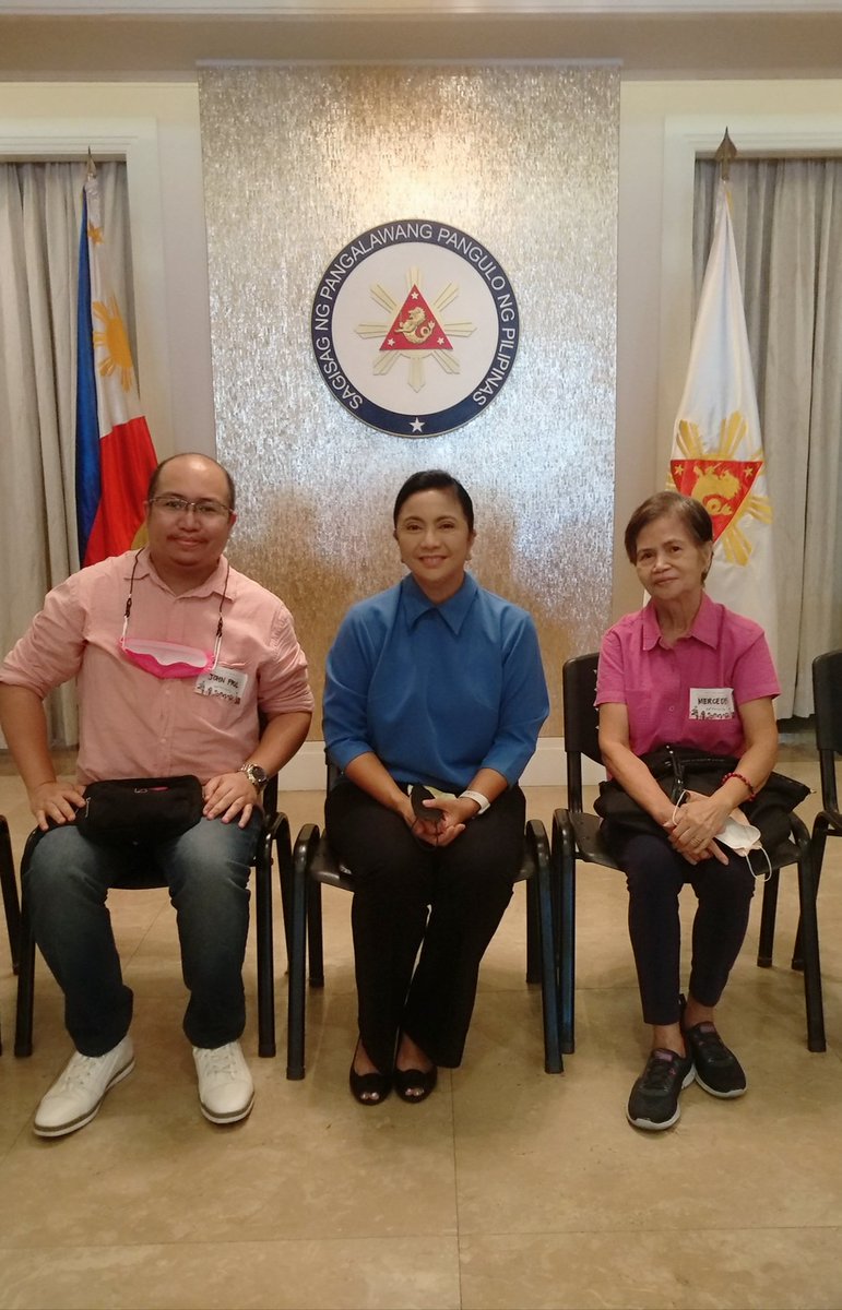 its_me_jaypee's tweet photo. #SalamatVPLeni #LiwanagSaDilim 
@lenirobredo Hanggang sa Muli 

#AngatBuhay https://t.co/9i8h7o10fg