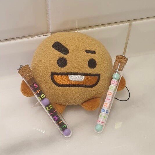 filter_whale's tweet photo. Let's experiment 🧪

Fill the test tube with beads of your choice, which can be your name, favourite idol name or any name/words/letters of your choice https://t.co/QBQ7ZFDQgJ