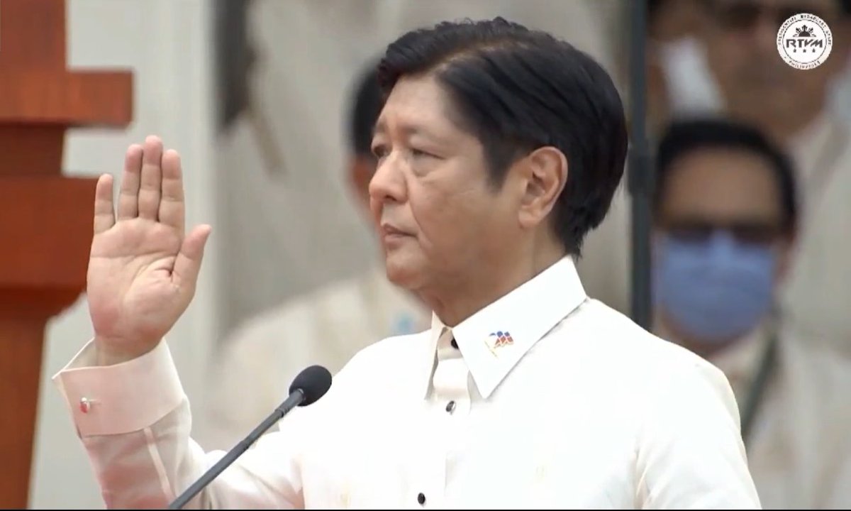 CarrieShinPH's tweet photo. Signing of Oath of Office
MARCOSJR INAUGURATION
#OurPresidentMarcosJr
June 30, 2022
Ctto https://t.co/BiwIgwwp8p