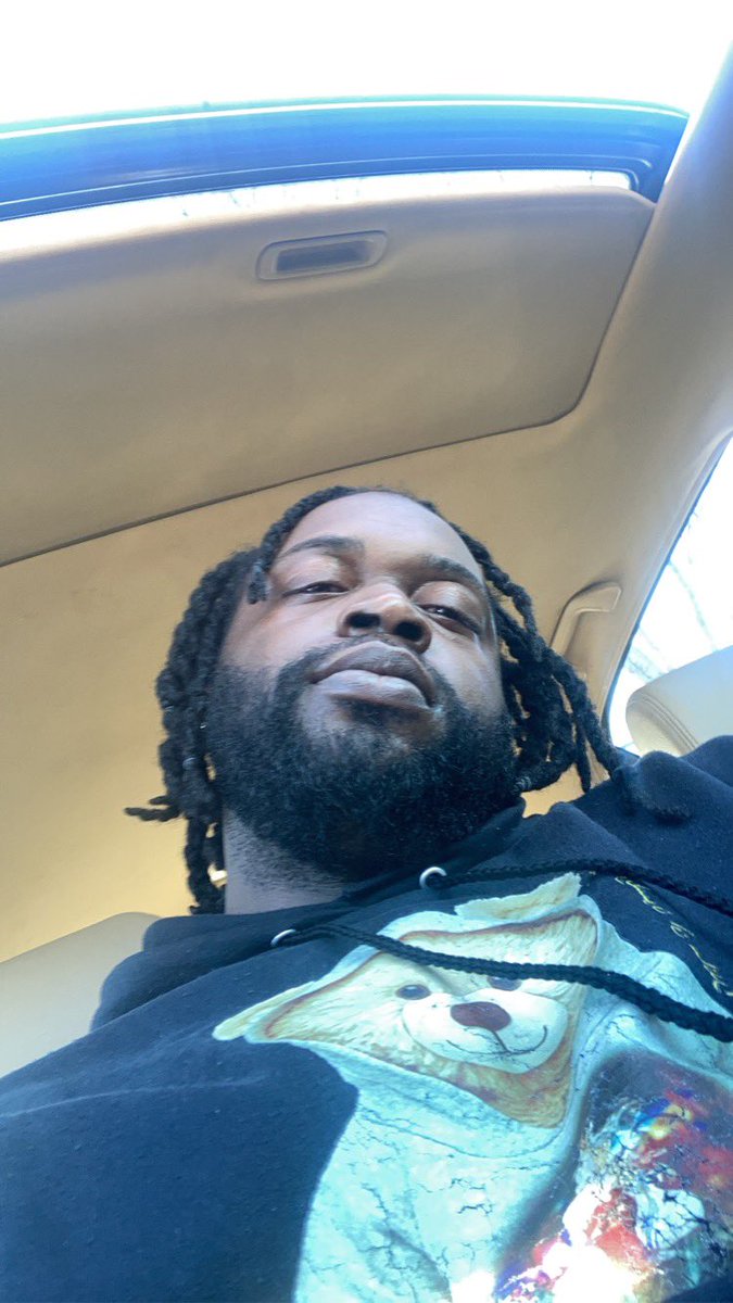 unklemuney's tweet image. Dm me