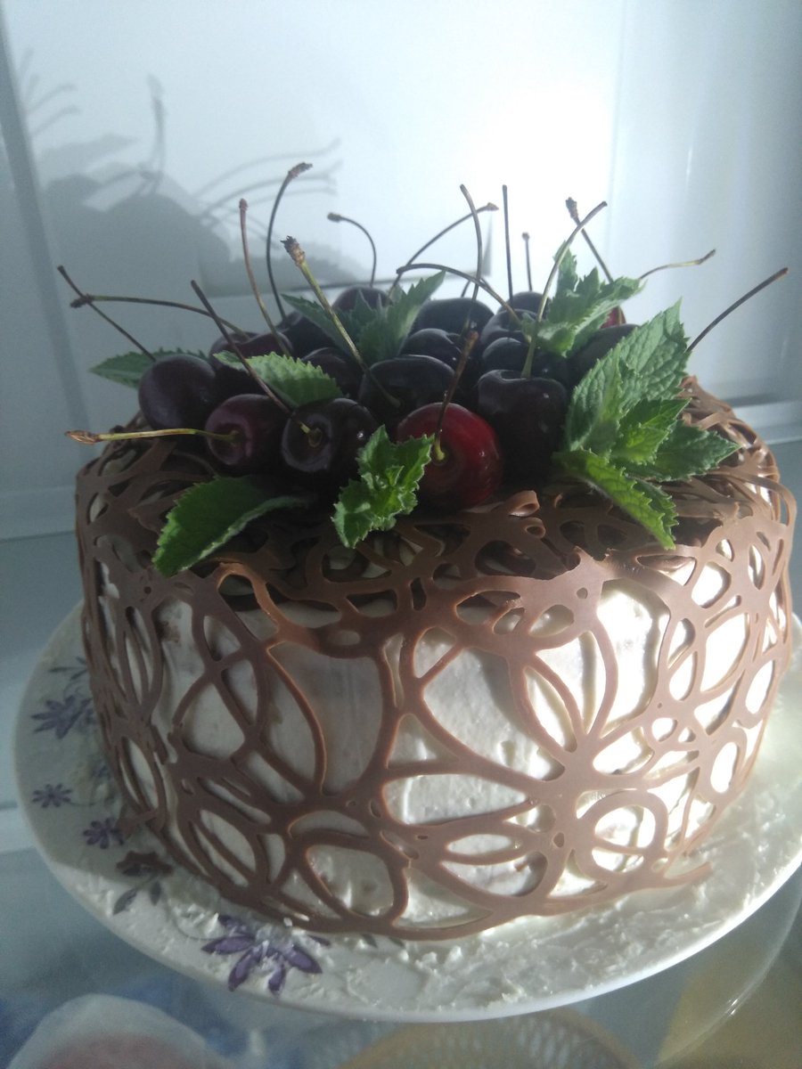 _irinushko_'s tweet photo. Такую красоту сделали дедушке на день рождения
#торт https://t.co/yzI30HEOMA