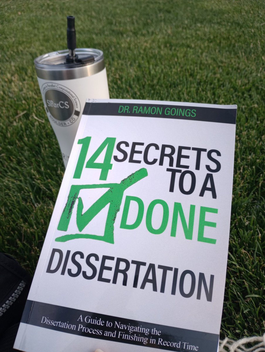 ShaniahReece's tweet photo. I've been enjoying this book by @RamonGoings in my leisure time. It is to the point, easy to read and has been so encouraging with my writing journey (even for grad school applications) 📝. 10/10 Would recommend! https://t.co/Ezy8oLoHtE