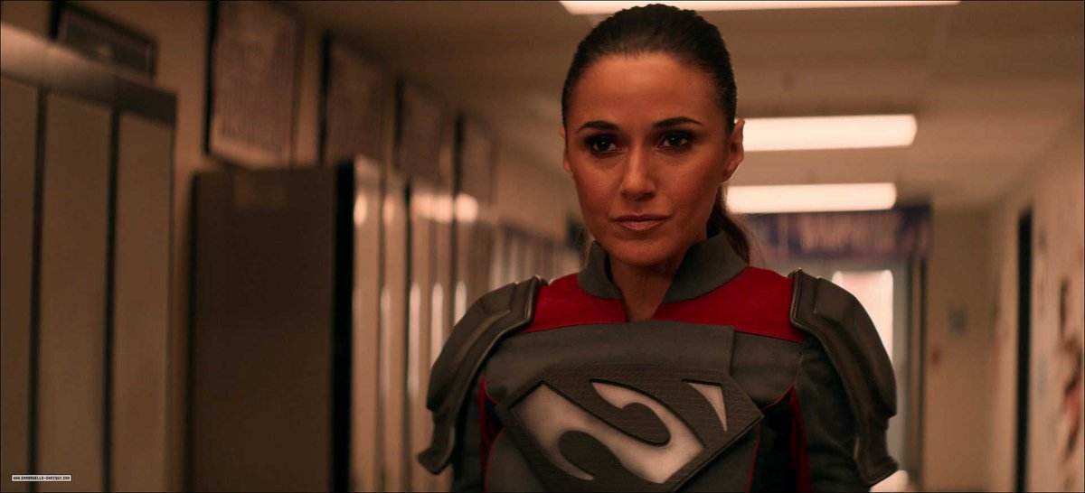 Emmanuelle-Chriqui.com tweet media