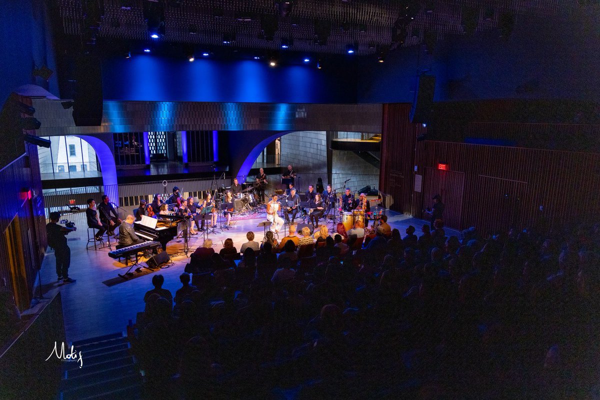 perpiesoul's tweet photo. I just realized I never shared anything from the concert with my twitter Fam, I’m sorry.
:
It was indeed a full house and a beautiful experience.
I’m Thankful for all the retweets and shares and attendance. 
:
#IjeLive 
#IjebyPerpie
#Perpie
#PerpieSaxophonist
#Sax https://t.co/UDBtgRyV0y