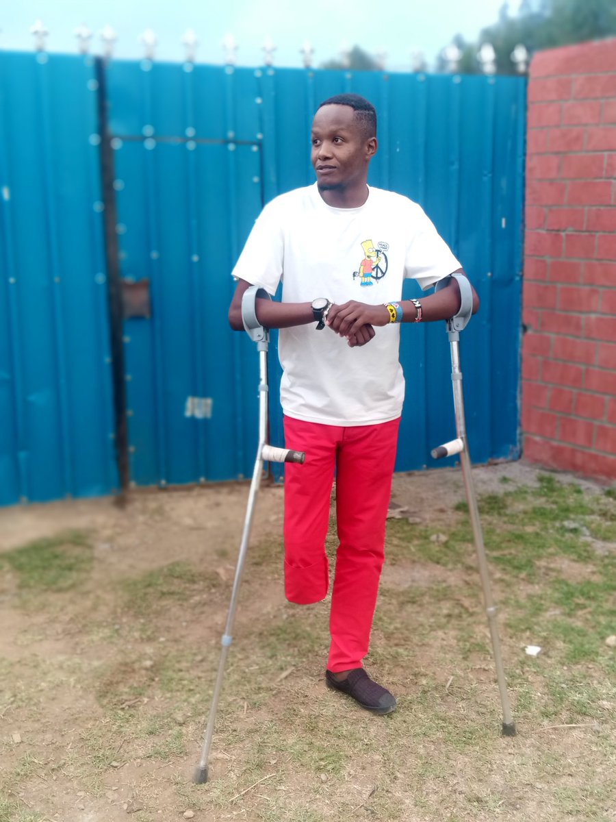 josekamanja's tweet photo. HAPPY BIRTHDAY to this SMART, PROMISING and ALL ROUND MAN. 💪
As I Turn 22 Years ,,, I See A Bright Future With Great Success Ahead - Right At The Year's Corner. ✅
HAPPY BIRTHDAY TO ME. 💙
#FreedomIsComing #KOT #YoungAndPromising https://t.co/Fs2yICv5F5