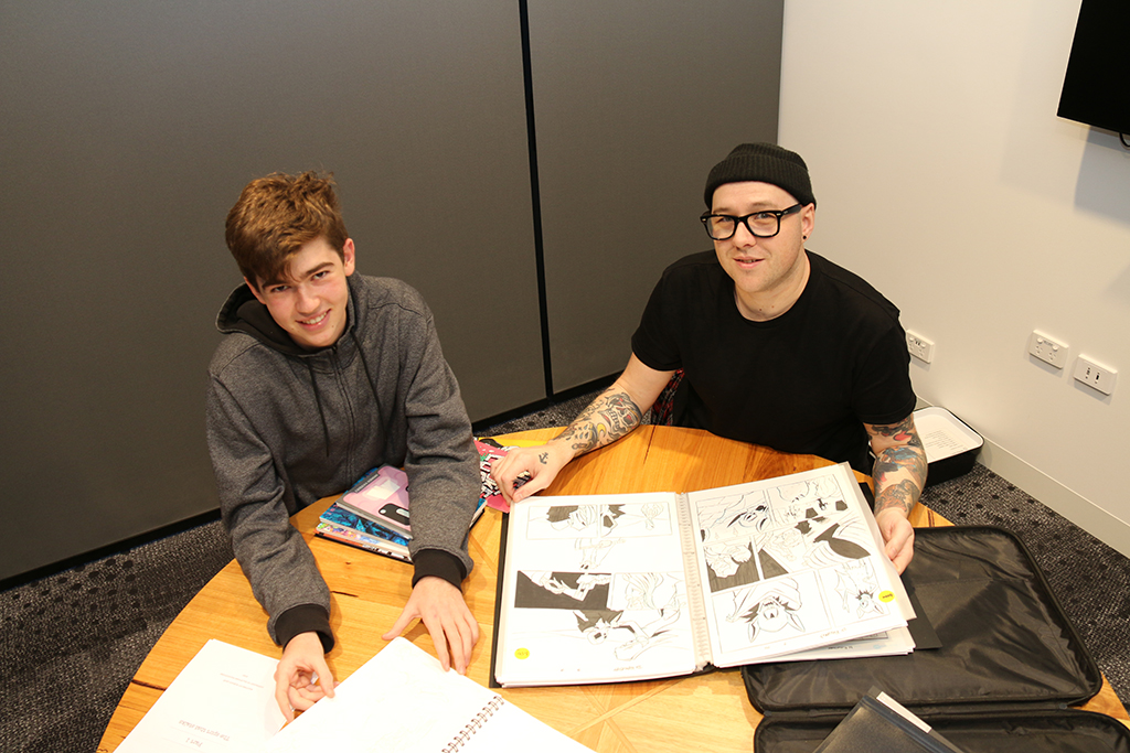 Young artists are getting expert help to grow their creative skills, explore new concepts and workshop their ideas, thanks to a mentoring program at Hyphen Wodonga Library Gallery.

hyphenwodonga.com.au/News/mentors-h…

#hyphenwodonga #wodonga #Spotlight #art