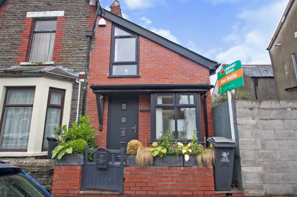 Peter Alan on Twitter "Diana Street, Cardiff Ultramodern with NHBC warranty beautifully