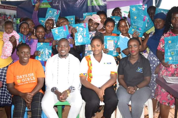 burgess_fdtn's tweet photo. #BFUupdates: Women's health issues should be treated with the respect they deserve. Girls and women from a young age should understand their bodies, and that includes their periods.
#MenstrualHealth #EndMenstrualStigma #Hike4GirlsUg #BeHandsOn https://t.co/hFos4vQQhz