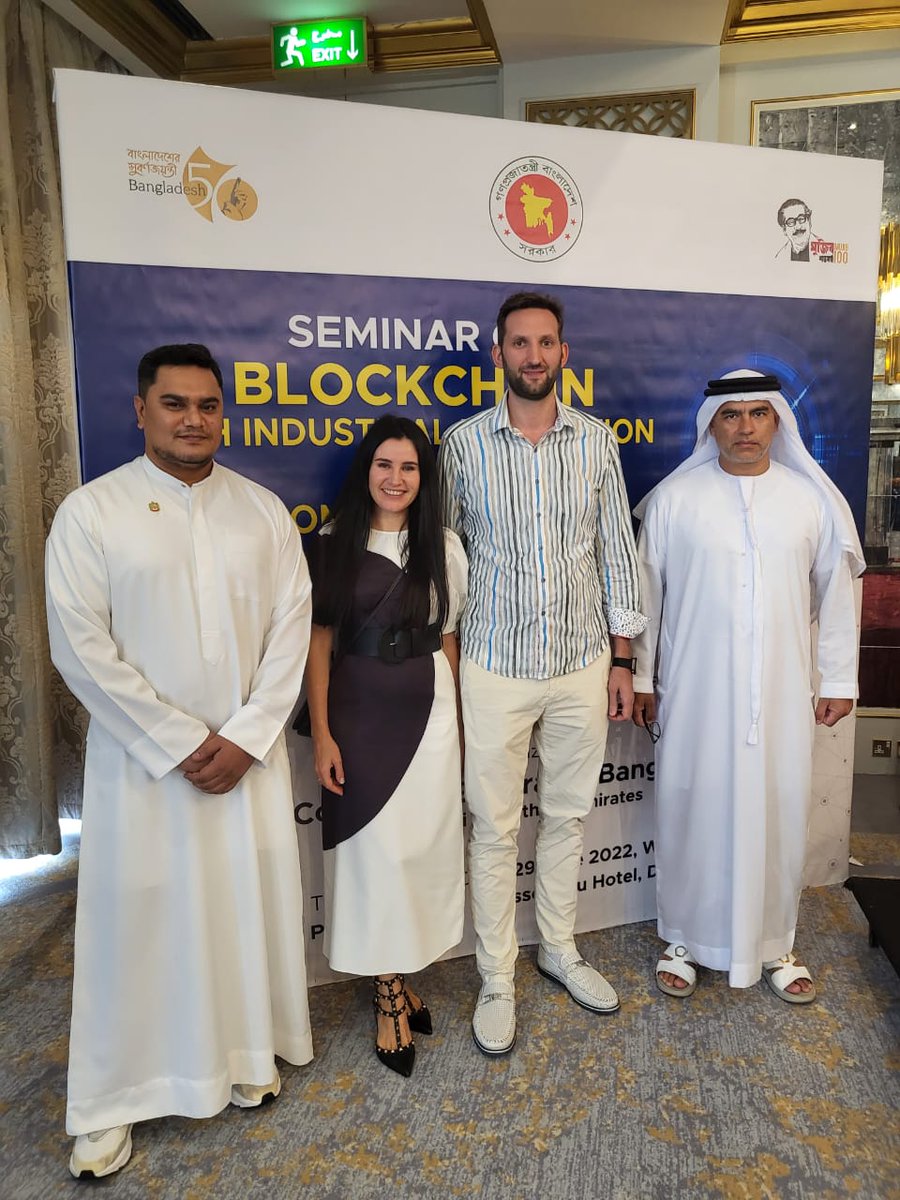 ArmandsGlobal's tweet photo. #Cryptounitofficial
Soon you will find out who are these 2 gentlemen on photo besides me and my wife @shantiolga and what role they play 🧩 https://t.co/eClPbDsTv4