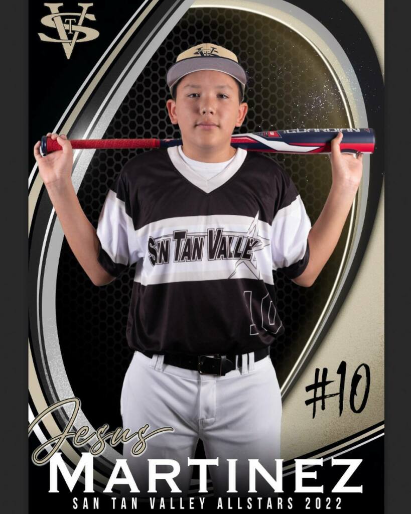This week we got the opportunity to work on Allstar banners for @mrs_abril_martinez_  athletes of @stvllbaseball  all stars ! 

Had such a great time photographing them in studio. I absolutely love how these turned out 💕💕 
.
.
.
.
#teambanners #sport… instagr.am/p/Cfaly3QOZ_3/