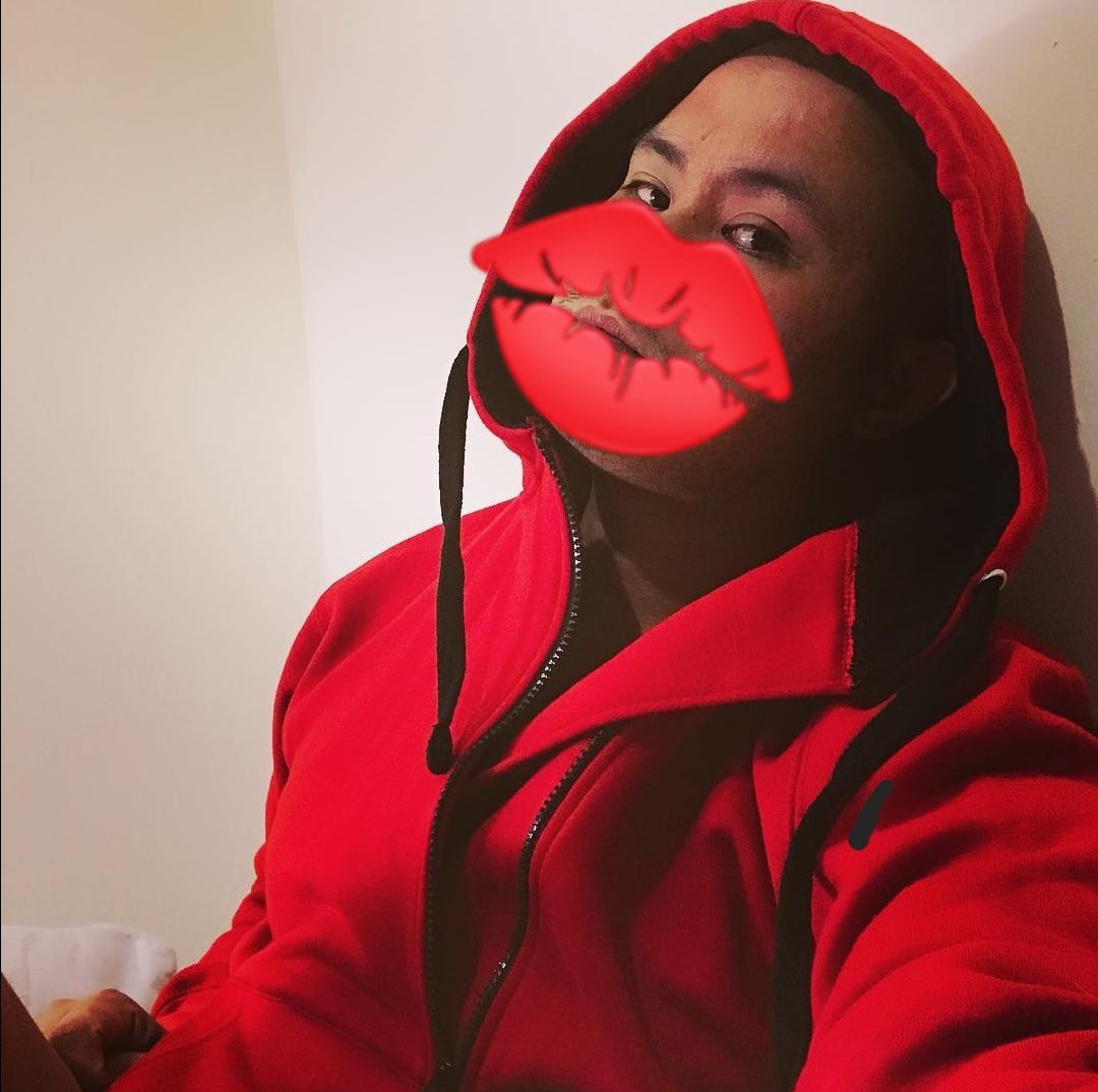 chefrhed88's tweet photo. RED-the color of victory
#TheInauguration https://t.co/0xevczwX6B