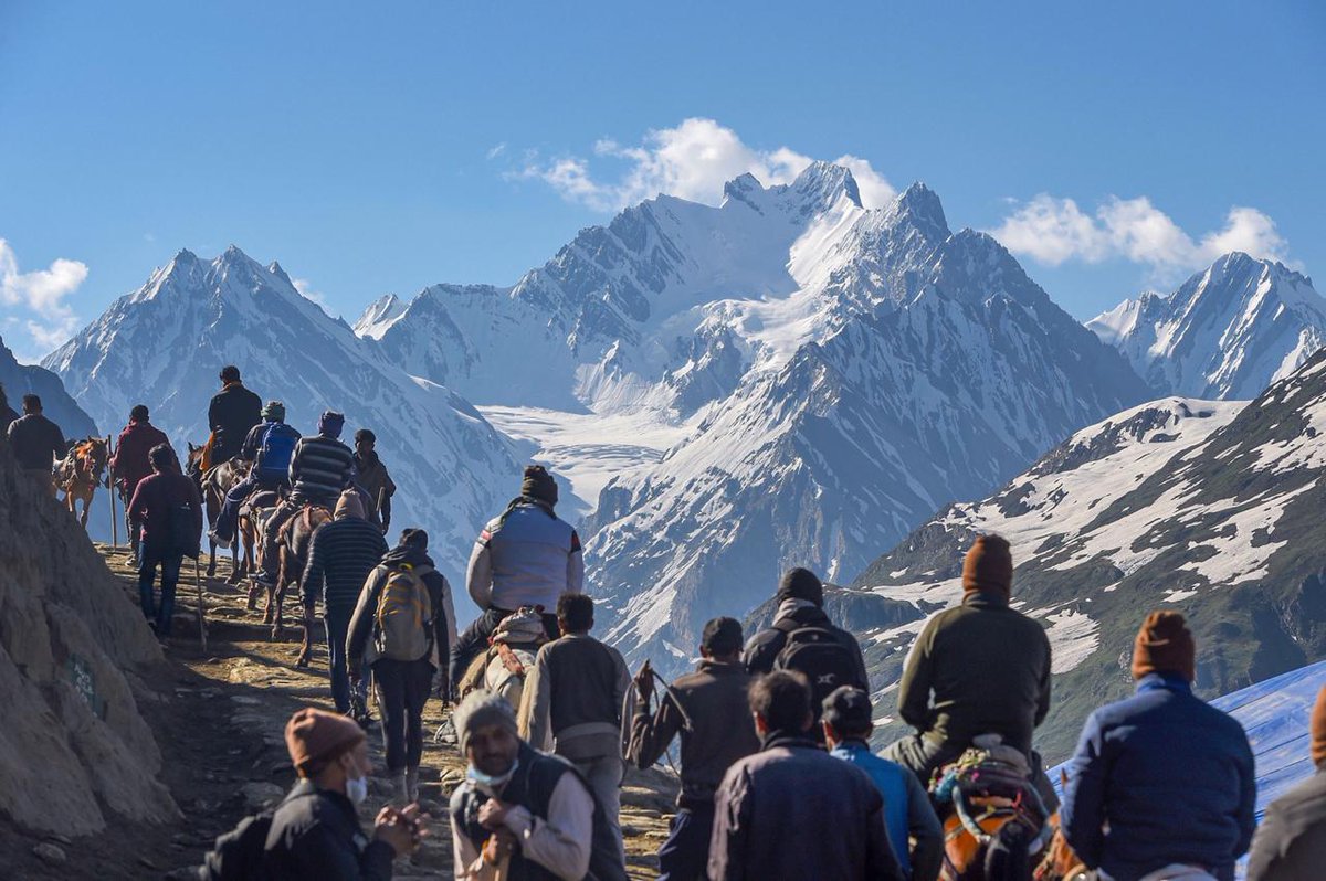 srkngo's tweet photo. A very Warm Welcome to all the #Yatris who have come for the Shri Amarnath Ji Yatra.
We wish you a safe and a very happy Yatra.
#AmarnathYatra2022 https://t.co/Qfu1OWuMfz