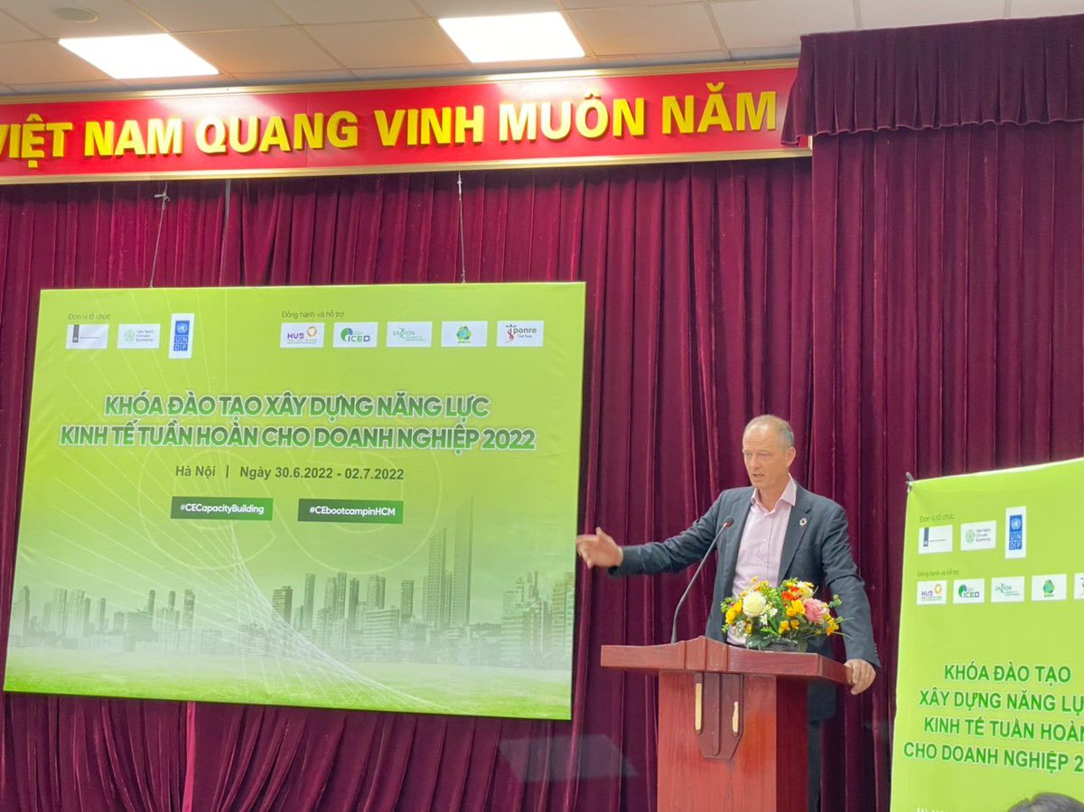 haverman's tweet photo. 3rd CE business training #CEbootcampinHN starts today. + 57 participants from 47 SMEs (agriculture, textile, construction, environment) by @SaixonUAS & EEPI. From the SDGs, to 🇻🇳policy devt, local CE models, field visit. #CECapacityBuilding #CEHub Gr8 partnership w/ @NLinVN https://t.co/DTSpFwm5uz