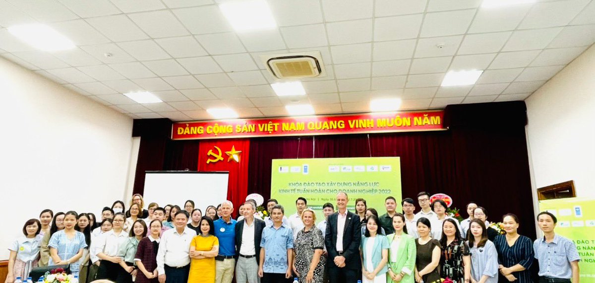 haverman's tweet photo. 3rd CE business training #CEbootcampinHN starts today. + 57 participants from 47 SMEs (agriculture, textile, construction, environment) by @SaixonUAS & EEPI. From the SDGs, to 🇻🇳policy devt, local CE models, field visit. #CECapacityBuilding #CEHub Gr8 partnership w/ @NLinVN https://t.co/DTSpFwm5uz