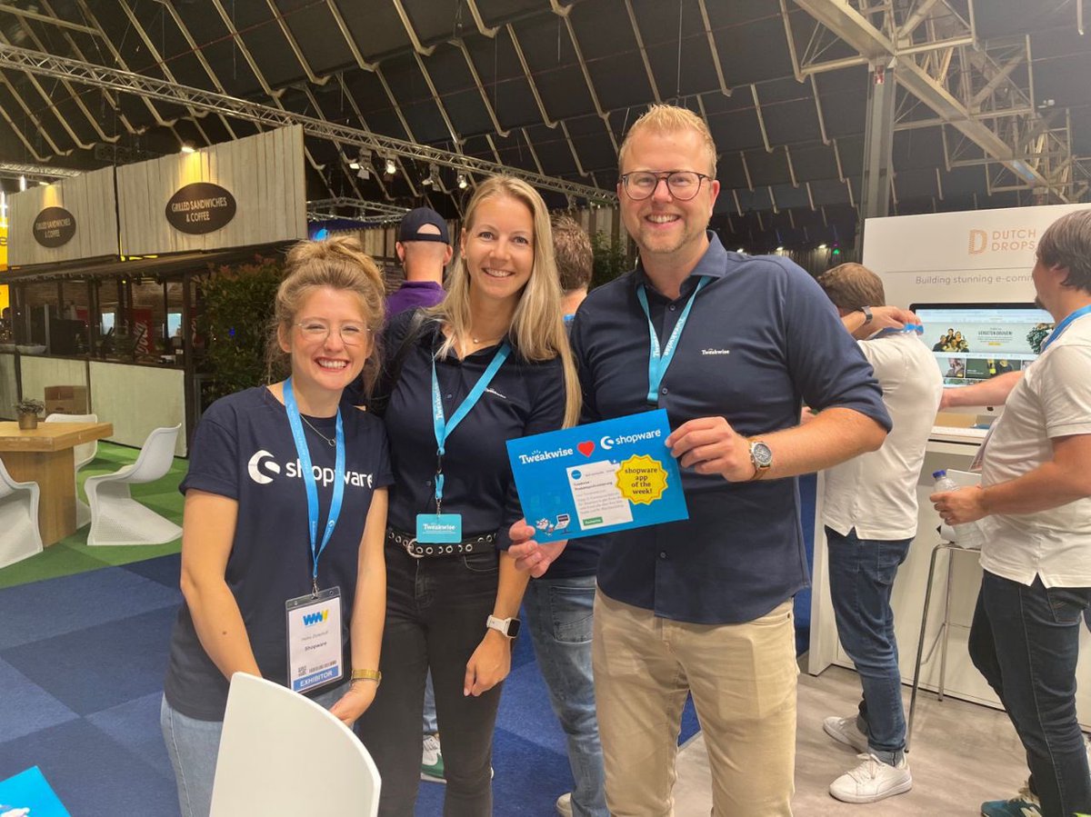 rmeeuwissen's tweet photo. @WebwinkelVakdag day 1 was amazing. Great to see so many people and familiar faces. @Tweakwise @shopware #commerce #conversion Ready for day 2! #booth181 https://t.co/3LxYJpfxEg