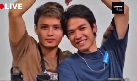 PpopStan_'s tweet photo. KENVER !!! 🥰🙈
#topclass_kenzo @topclass_denver https://t.co/8TkrdxRWYC