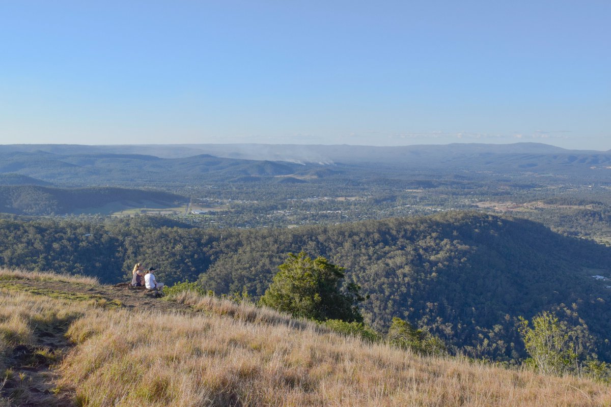 study_toowoomba's tweet photo. How good is semester break! 🥳 Why not use your free time to explore #Toowoomba. 
From climbing picturesque Tabletop Mountain to slipping between art-filled laneways - there's so much to  see and do! #studytoowoomba ☕️🌄
📸: Tourism &amp; Events Queensland &amp; Ariana Potamianakis https://t.co/gQjEcSqFyB