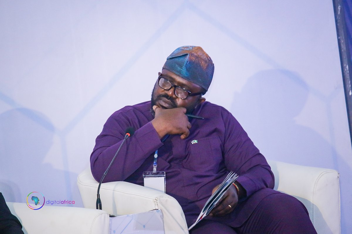 Digital_Africa's tweet photo. It's the grand finale! Join us today by 9:00AM Prompt for Day 3 of the Digital Africa Conference & Exhibition 2022.
Venue...> THE MULTIPURPOSE HALL, Baze University, Abuja
.
#DA2022 #DACE22 #Innovation #DigitalTransformation #Technology #ASUU https://t.co/lHDg9Tzdgs