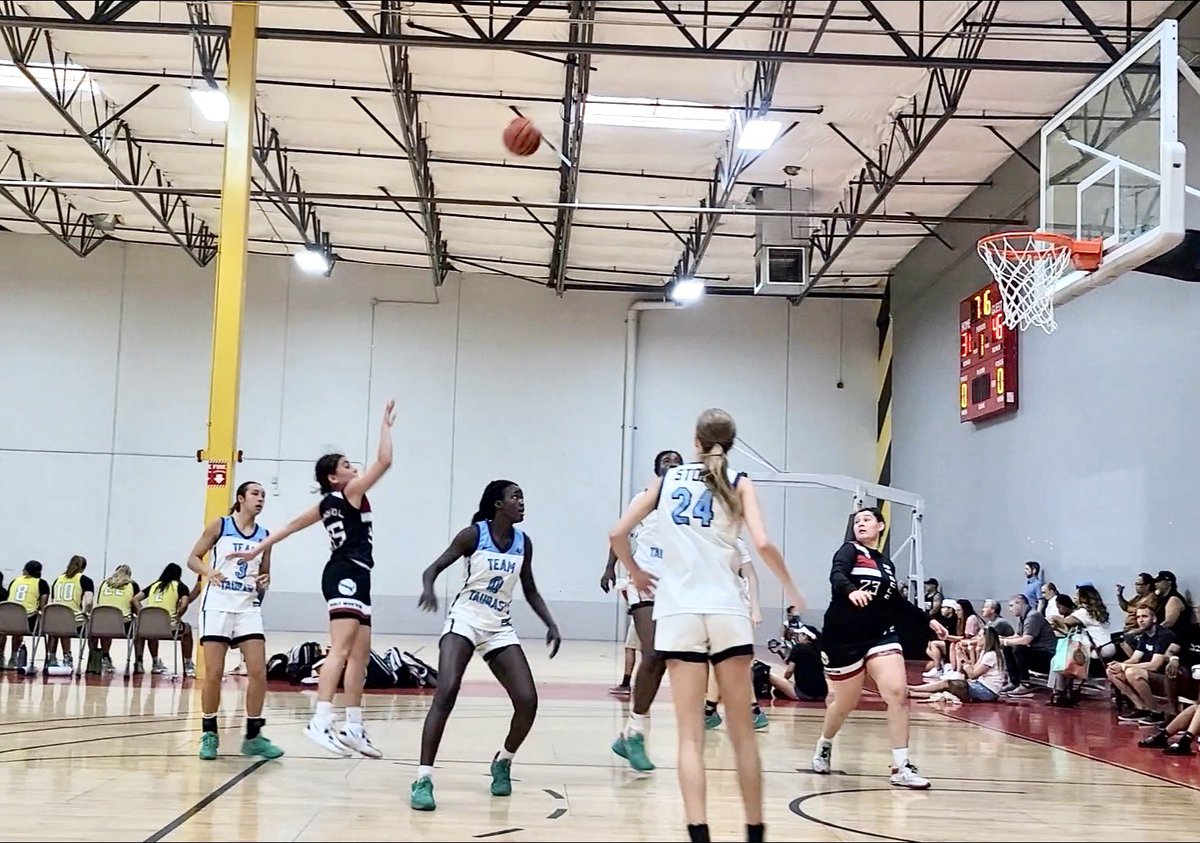 VictorGAbascal1's tweet photo. Alyssa Abascal SG/PG 2023 Las  Vegas@AlyssaAbascal#@RSGLopez#@ELDO_GBBall https://t.co/wcwCflhbBg