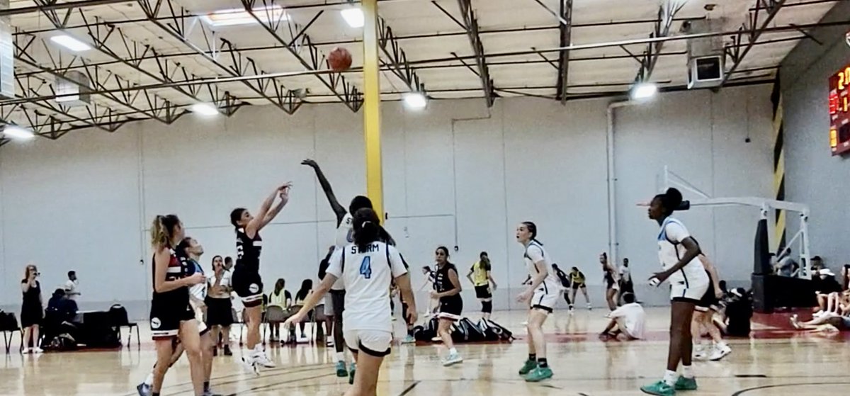 VictorGAbascal1's tweet photo. Alyssa Abascal SG/PG 2023 Las  Vegas@AlyssaAbascal#@RSGLopez#@ELDO_GBBall https://t.co/wcwCflhbBg