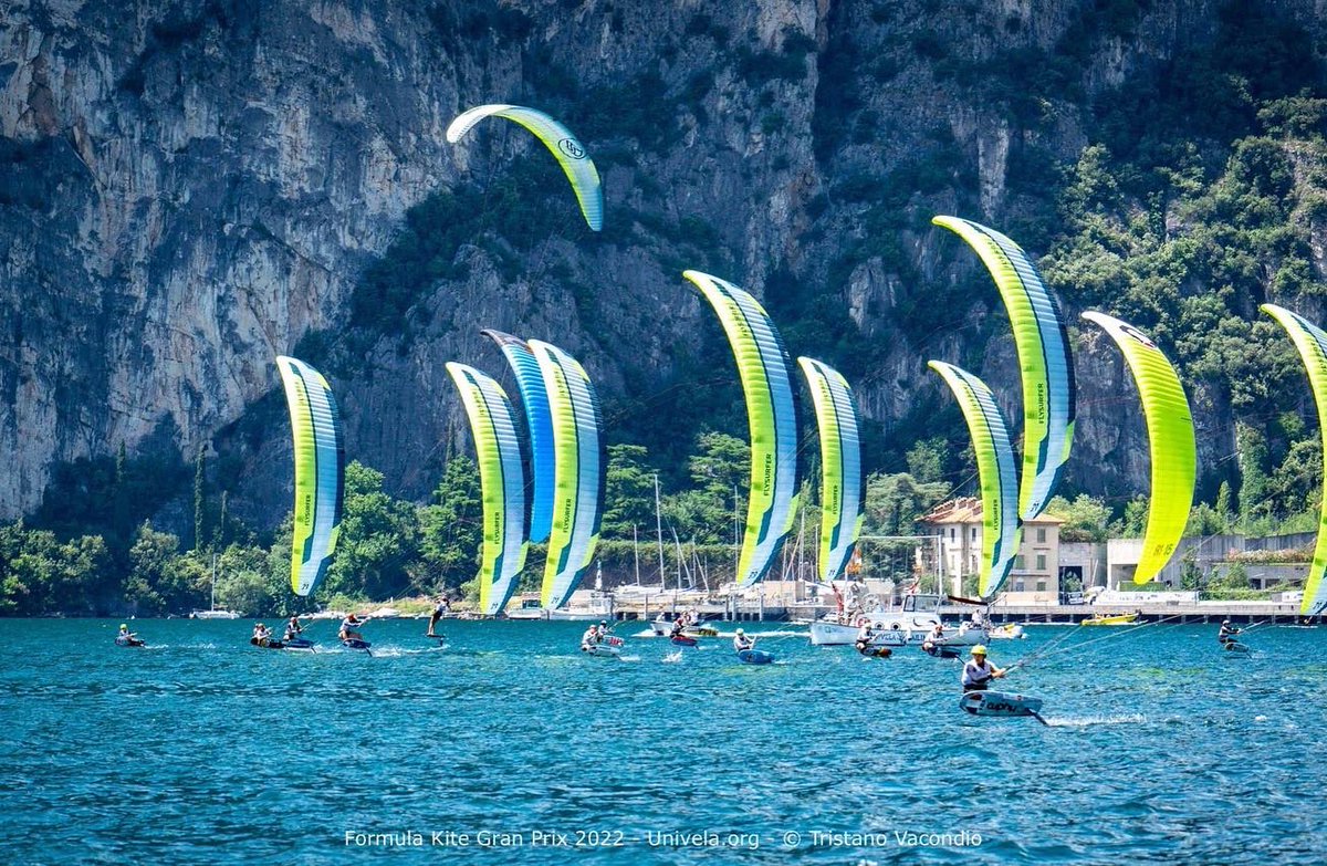 Suprématie de la marque #flysurfer 
Effet de mode ou performance au Top 
Peu importe, je fais partie de la team depuis 3 ans maintenant 🥳
#sports #Competition