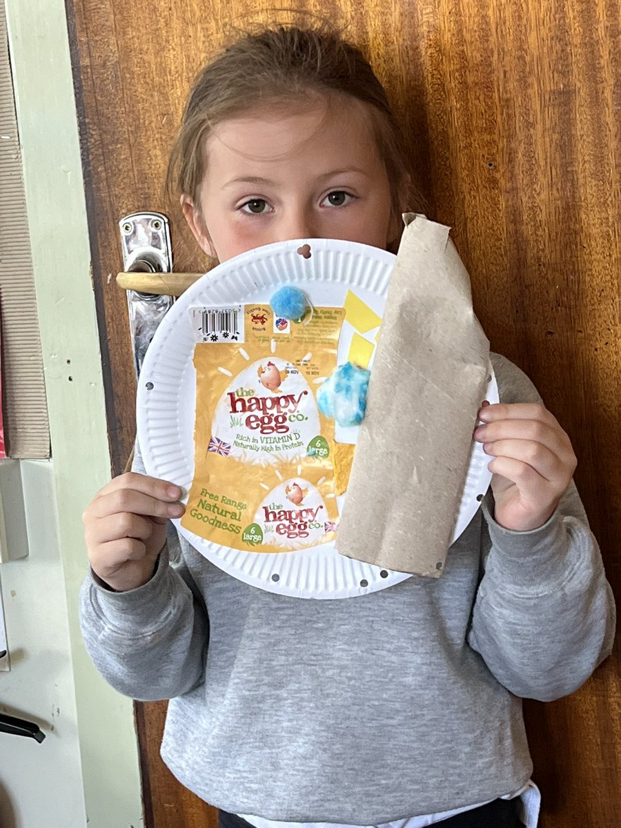 isla_iduncan45's tweet photo. P2D and Mrs Duncan                          Lots more ideas to make with a paper plate. # criticalthinkingskills https://t.co/OYyS9aV0jL