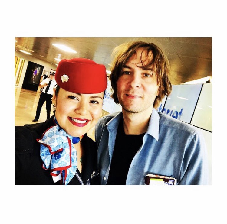 Erinia_es_Furia's tweet photo. Oooww… que bonita foto, hasta suspiré. Un #tb que me hace sonreír, #ThomasMars es re lindo @wearephoenix todos me caen bien. 🤩 https://t.co/qBrzNN8IBI