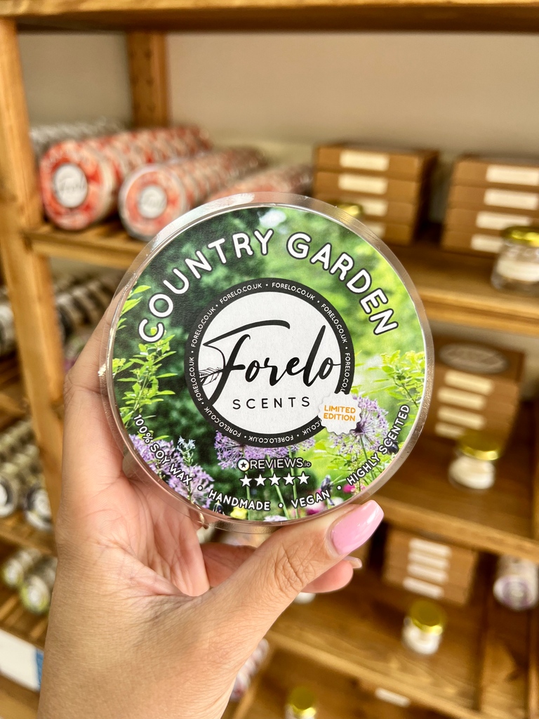 ForeloScents's tweet photo. Country Garden is now my favourite wax melt! 😍

Get 2 burners for the price of 1 to go with this gorgeous wax melt, when you use the code BIRTHDAY 🥳 

https://t.co/gGztmtgVZd

#waxmelts #homefragrance #countrygarden #country #garden #zoflora #bogof #freewaxburner #birthday https://t.co/K4XFCzxCxj