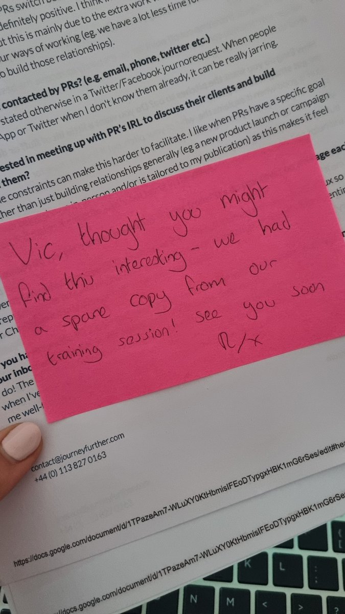 victorialmc's tweet image. Name a cuter team 🥺 @RachWilliamsPR the perfect train read this morning 👌