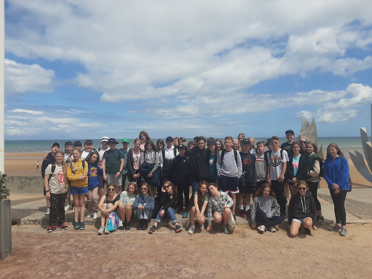 A massive thank  you to the students who came to France, they were a great group and a credit to the school 😀👏🇨🇵🥳