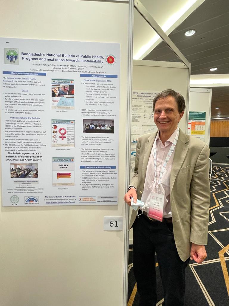 I failed to attend @GHS_conf in Singapore at the last moment (so disappointing for me), but not our Poster on National Bulletin of Public Health, Bangladesh (iedcr.gov.bd/nbph/about). Great to find Prof David Heymann infront of our poster @GHS_Network