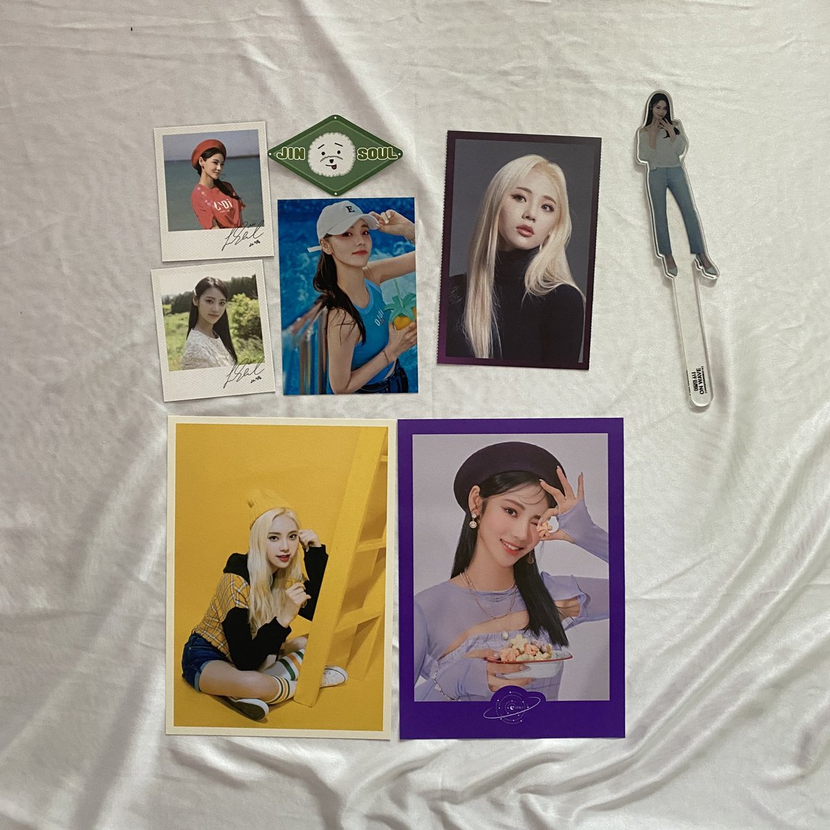 punchclrunklove's tweet photo. 이달의소녀 진솔 포카 포토카드 양도

일괄 우대해요! 만원 이하x

이달소 플립댓 ptt 와이낫 쏘왓 버플 하이하이 훌라후프 오아써 공식 오빛2기 오빛3기 오빛4기 쇼케 룬스 썸패 응원봉 오빛봉 시그 홀로그램 앨범포카 앨포 미공포 짭폴라 공방포카 예판 분철 마뮤테 위드드라마 멬스 조은뮤직 트레카 https://t.co/EeLWpz6QKc