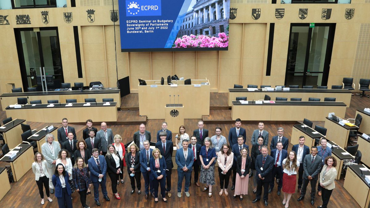 bundesrat's tweet photo. 🇪🇺43 TeilnehmerInnen aus 26 europäischen Parlamentskammern beraten heute und morgen in #Berlin auf Einladung des #Bundesrat​es und des Europäischen Zentrums für Parlamentarische Wissenschaft und Dokumentation (#EZPWD) das Thema „Haushaltsautonomie von Parlamenten“. #ECPRD https://t.co/jjsZkQN6Fn