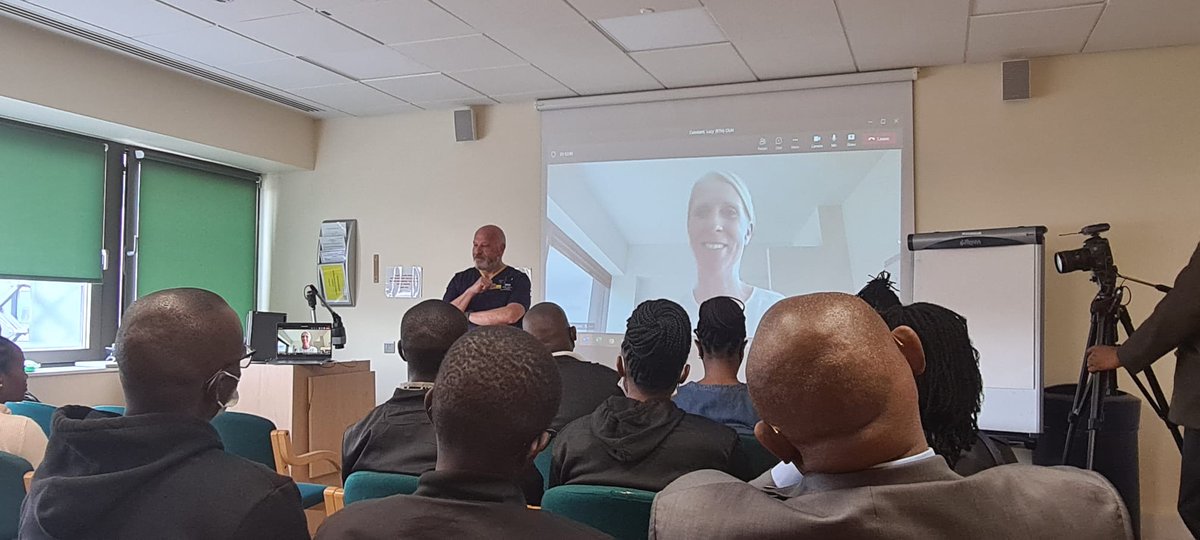 acarterouh's tweet photo. A warm welcome to the nurses who arrived from Kenya. Welcome to the team here at  OUH 
It was great to say hello  this morning  and fantastic to hear about the support offered by  KENMA and the Kenyan High Commission this morning 
 @SafetySamFoster @kenma_uk 
@LucyC79629525 https://t.co/g3if8ew4TC