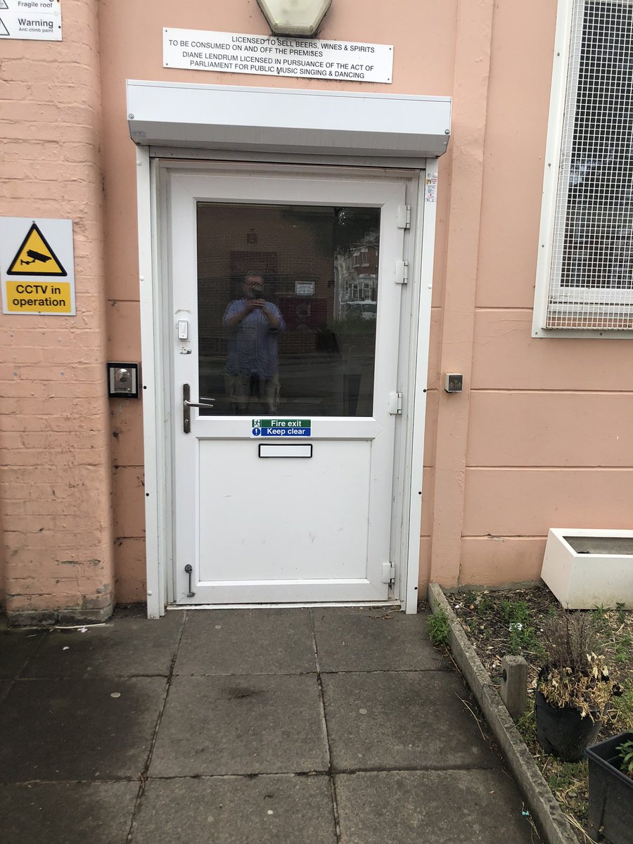 LeeHunt6's tweet photo. Happy to be at #Stamshaw #Tipner #community centre seeing electrics going in today enabling 23 CCTV cameras in & around safeguarding even more the groups, staff, users after secure electronic door &new CCTV outside #Portsmouth @LibDems @portsmouthld #LibDems #WorkingAllYearRound https://t.co/ibRAmYcjue