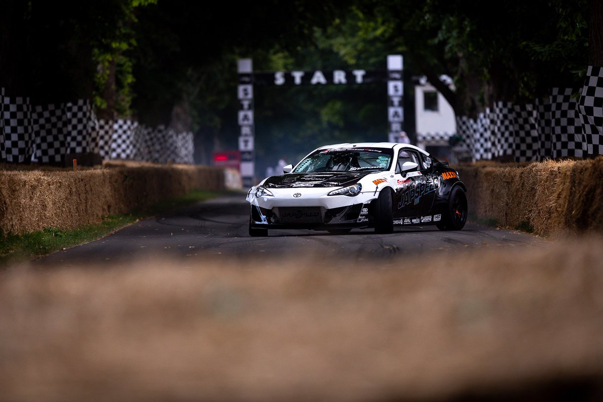 Japspeed's tweet image. #repost @PaulSMOKEYSmith "Goodwood Festival of Speed 2022 did not disappoint! It was an amazing honour to be asked to return this year and compete in the Driftkhana event once again". 💨🏁  

#japspeed #teamjapspeed #goodwood #goodwoodfestivalofspeed #drift #drifting #driftcar