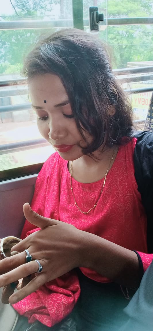 shrilekhajena's tweet photo. କ୍ଷୀରଚୋରା ଗୋପୀନାଥ ମନ୍ଦିର ର ପ୍ରସିଦ୍ଧ ରାବିଡି ଭୋଗ ସେବନ ର ଆନନ୍ଦ ଅନୁଭବ କଲି 🥰🥰🥰 https://t.co/7slYTJcxnn